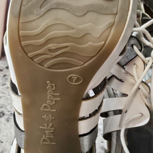 Pink & Pepper Cut Out Lace Up White & Silver Open Toe Platform, Heel Size 7 - Picture 8 of 10